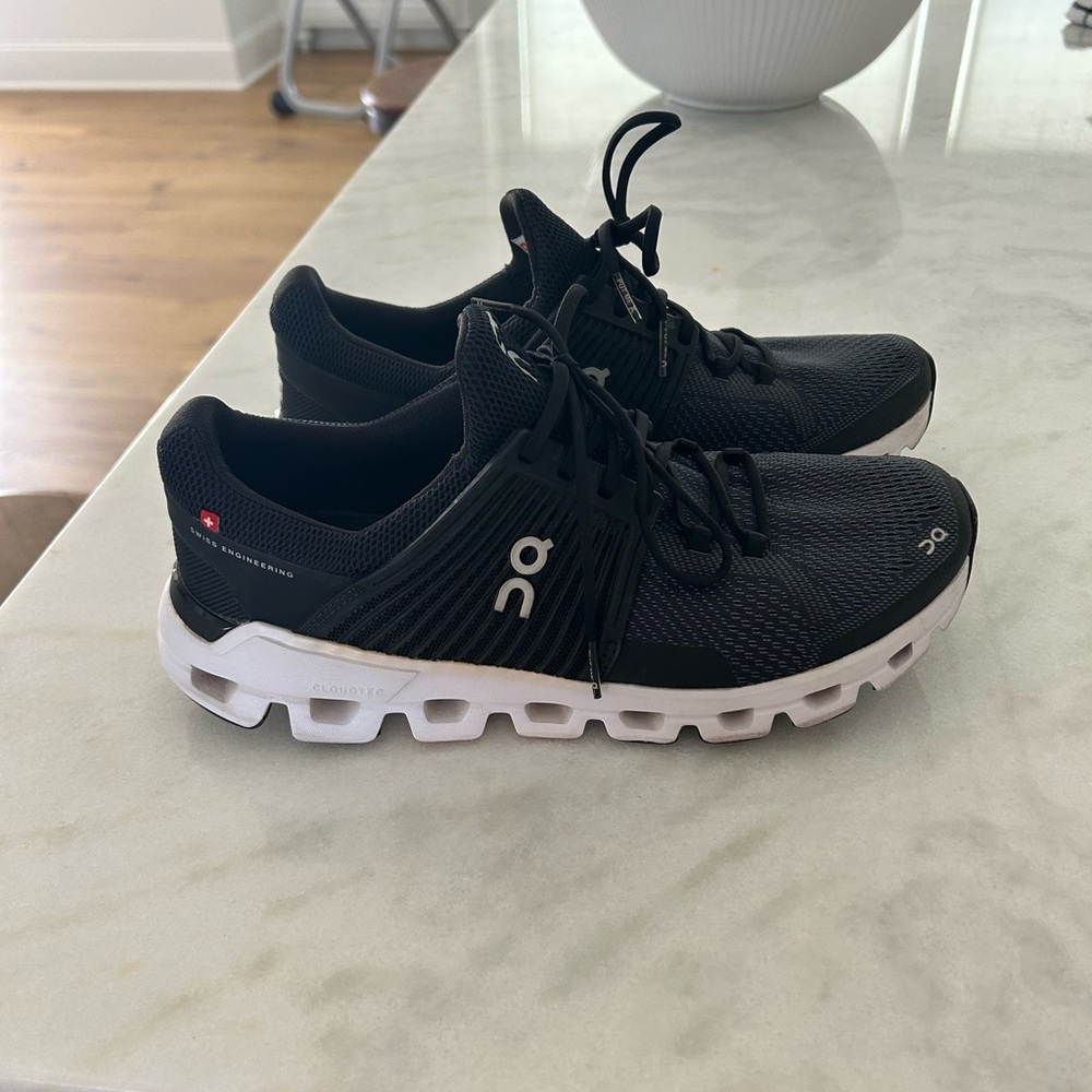 On Cloudswift Running Shoes Black/Rock Women’s 9